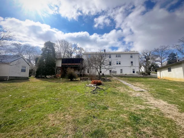 $999,000 | 212 Westwood Drive, McMinnville, TN 37110