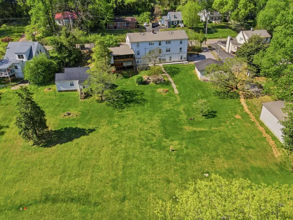 $999,000 | 212 Westwood Drive, McMinnville, TN 37110