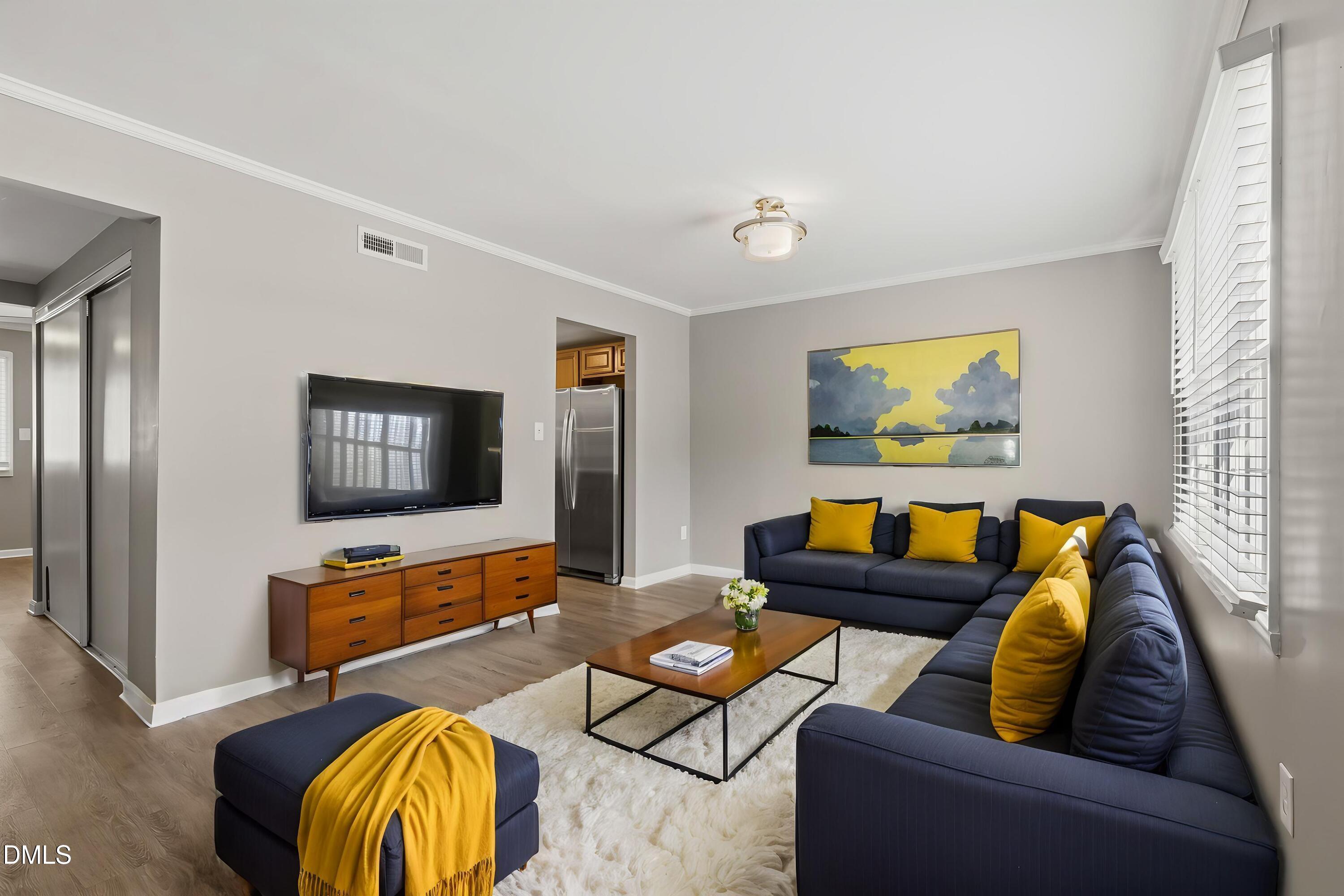 Living Room VS