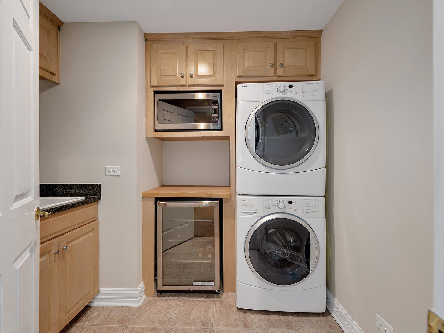 237 North County Line Road Hinsdale, IL 60521 - Photo 23 of 25 a utility room with dryer and washer
