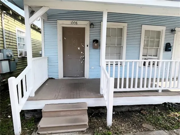 $850 | 1008 Newton Street, New Orleans, LA 70114