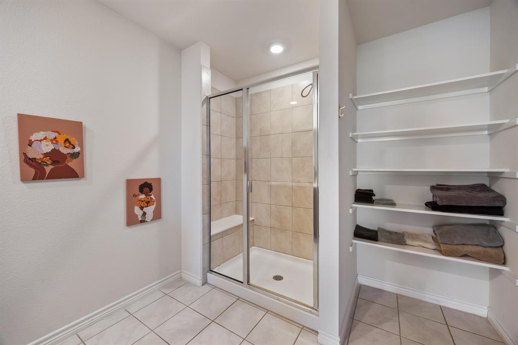 620 Gunsmoke Trail Princeton, TX 75407 - Photo 19 of 37 a bathroom with a shower