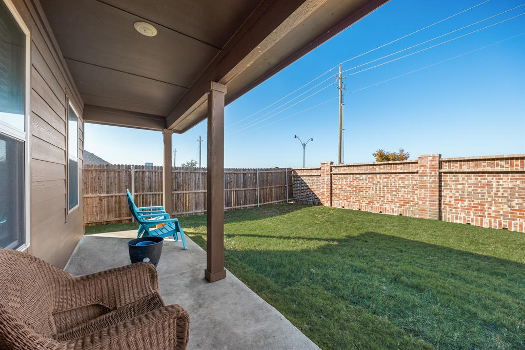 620 Gunsmoke Trail Princeton, TX 75407 - Photo 23 of 37 a garden view with a seating space