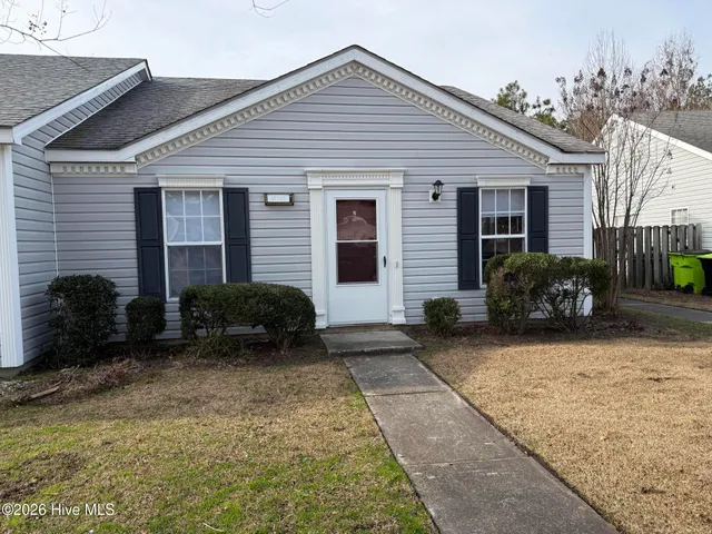 $1,600 | 127 Nathan Tisdale Lane, New Bern, NC 28562