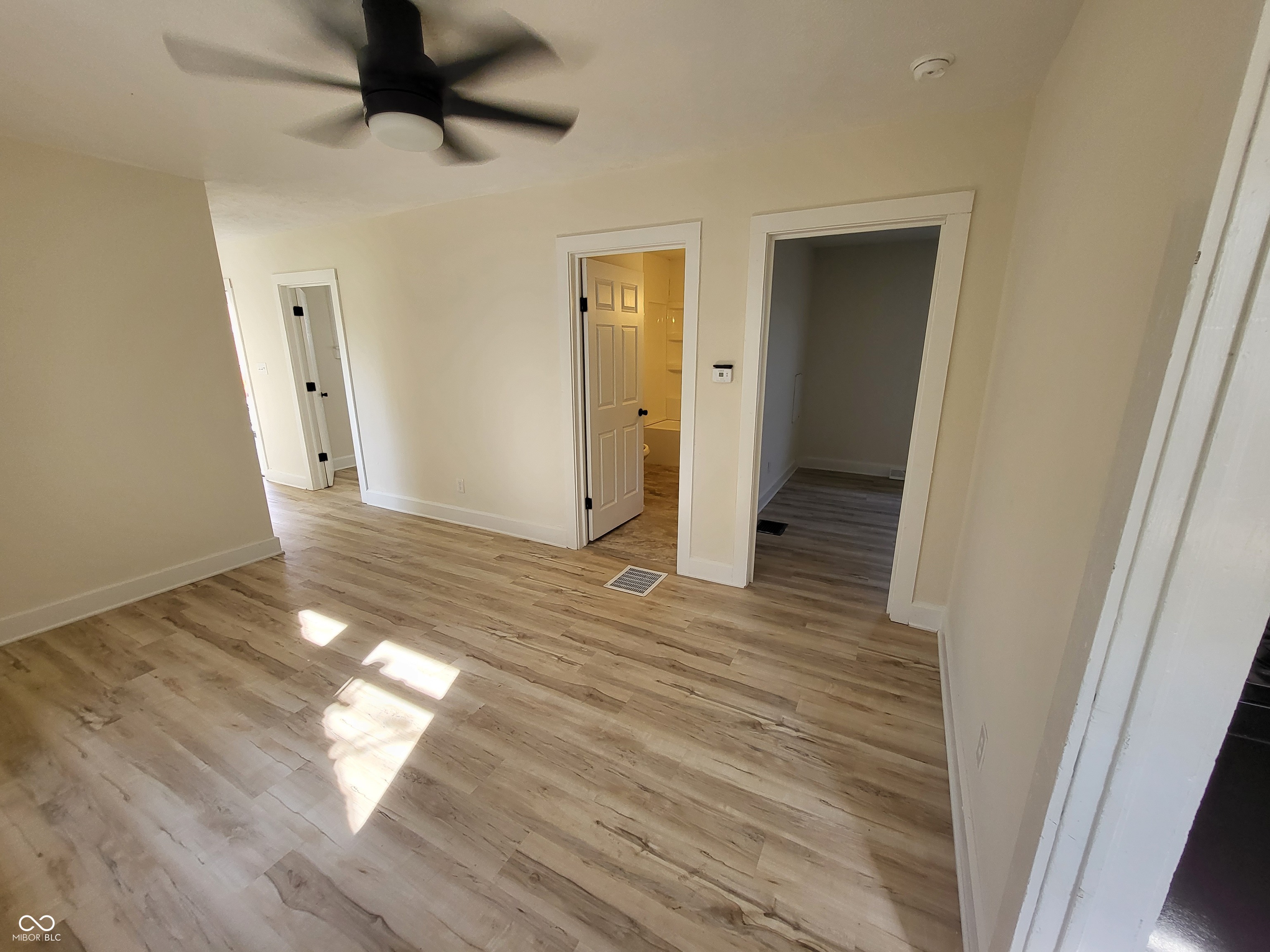 2462 Main Street Anderson, IN 46016 - Photo 3 of 15