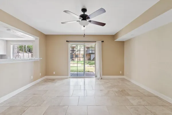 $2,100 | 2232 West Lindner Avenue, Unit 15, Mesa, AZ 85202
