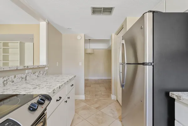 $2,100 | 2232 West Lindner Avenue, Unit 15, Mesa, AZ 85202