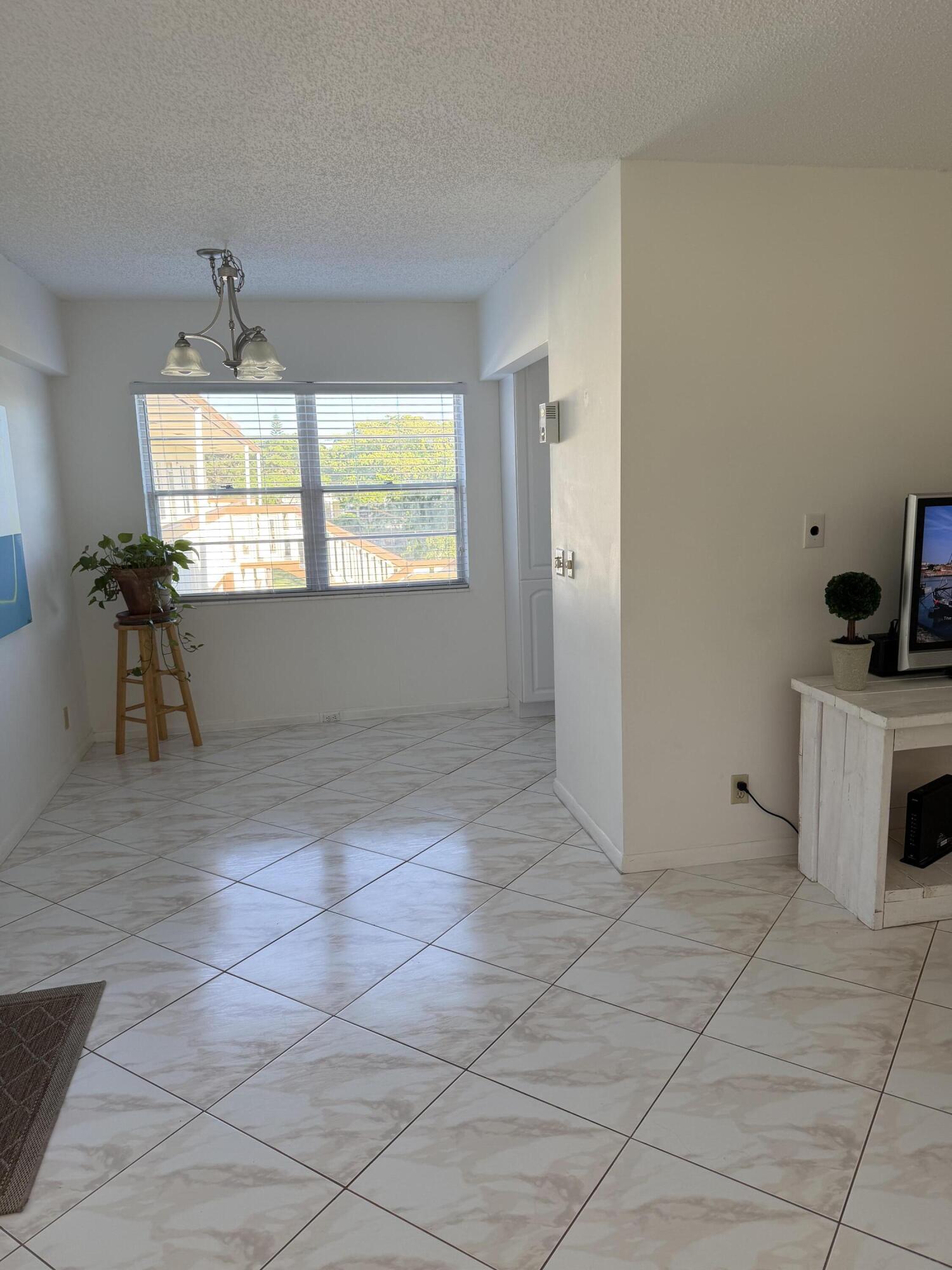 332 Mansfield H Boca Raton, FL 33434 - Photo 13 of 27 IMG_1512