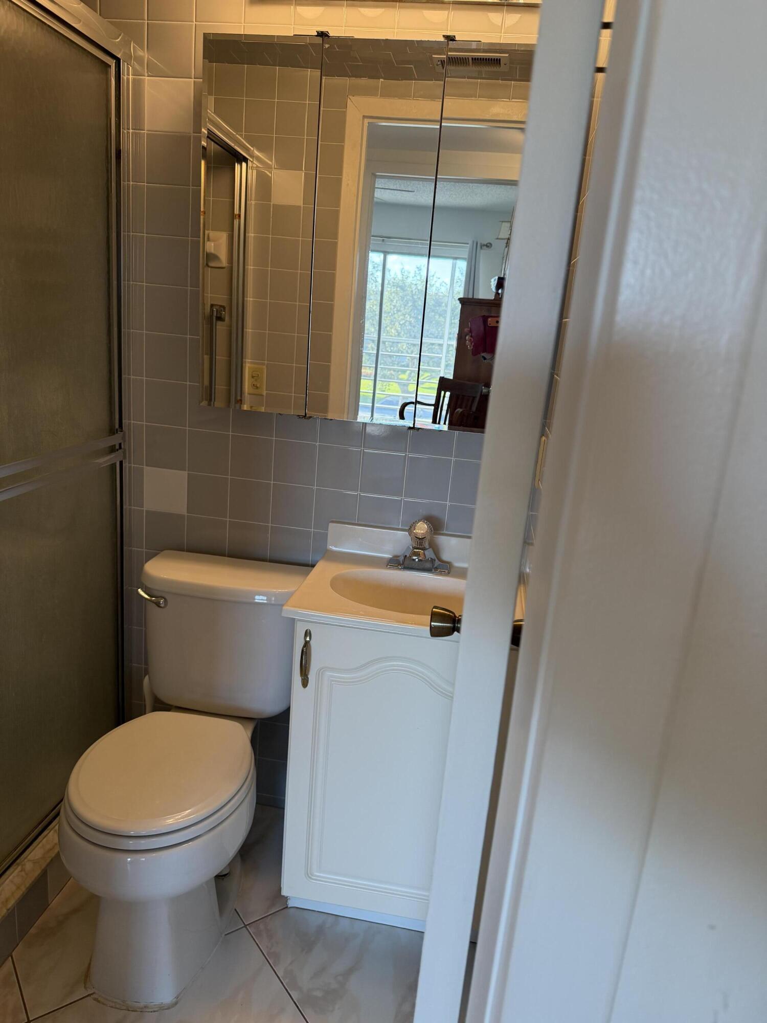 332 Mansfield H Boca Raton, FL 33434 - Photo 19 of 27 IMG_1520