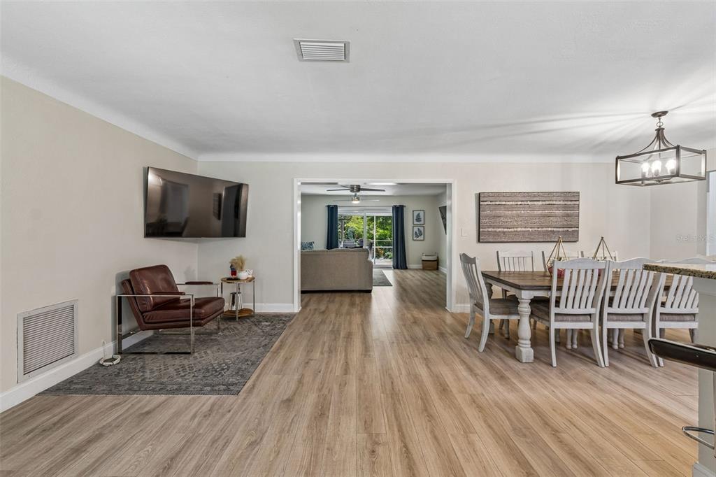 3282 Honeysuckle Road Largo, FL 33770 - Photo 15 of 92