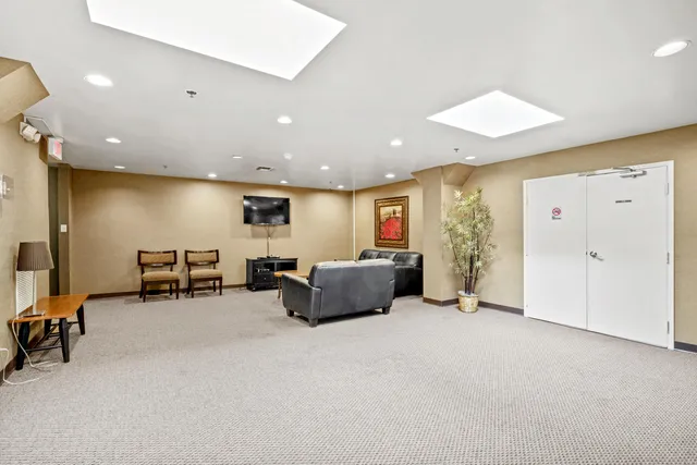 $199,900 | 234 North Broadway, Unit 608, Milwaukee, WI 53202