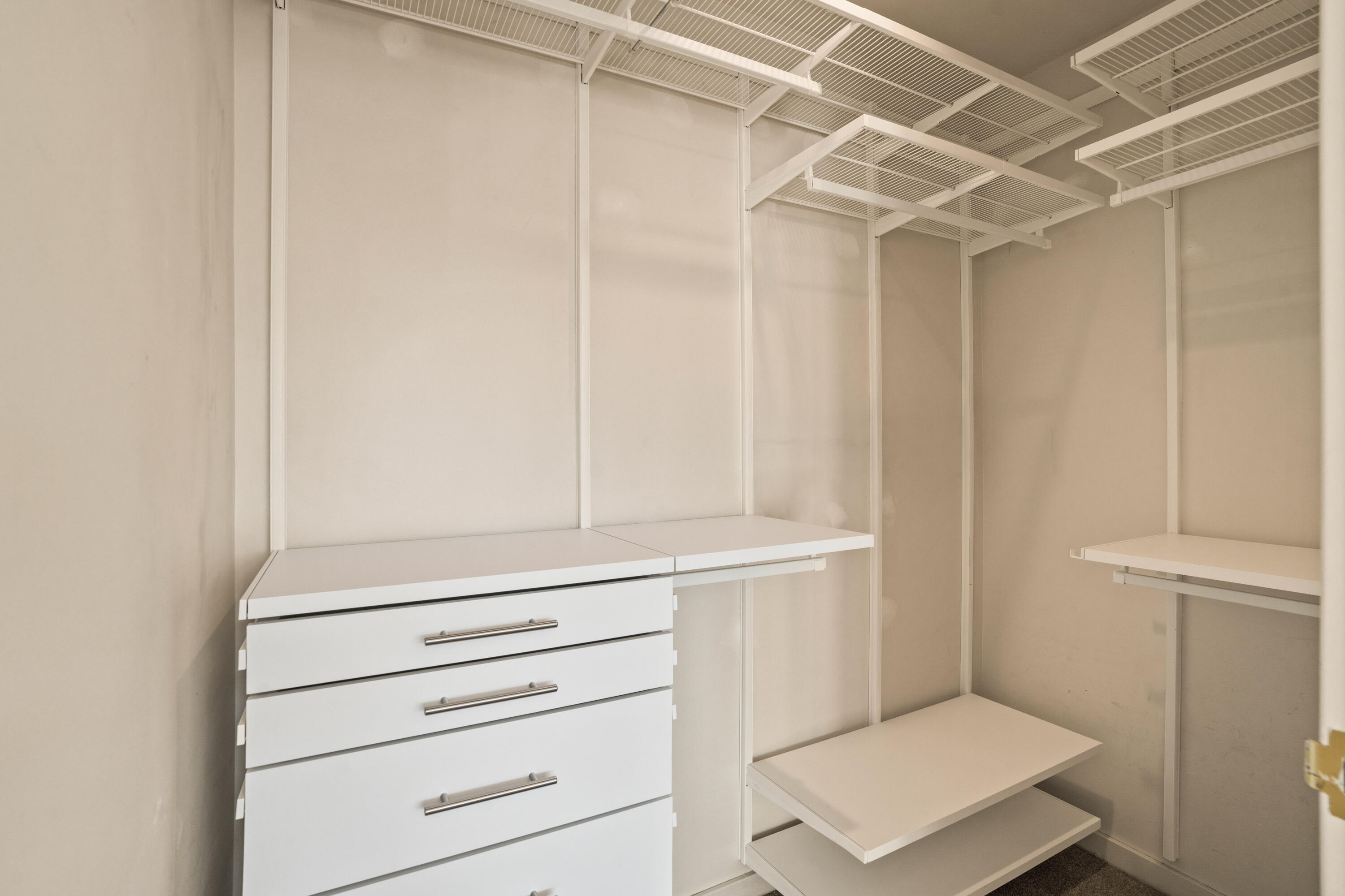 234 North Broadway, Unit 608 Milwaukee, WI 53202 - Photo 8 of 25 Nice built out closet