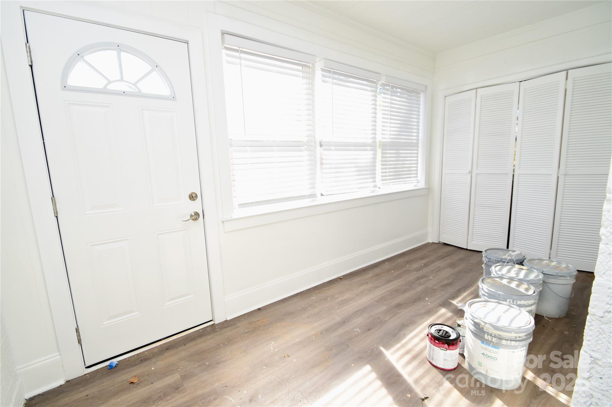 506 East Ridge Street Kings Mountain, NC 28086 - Photo 20 of 23 a view of a livingroom with furniture