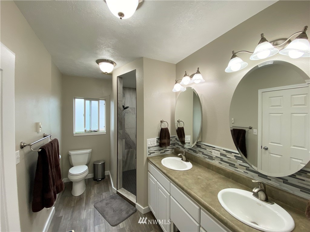 4616 West Wernett Road Pasco, WA 99301 - Photo 11 of 40 Gallery Image 11