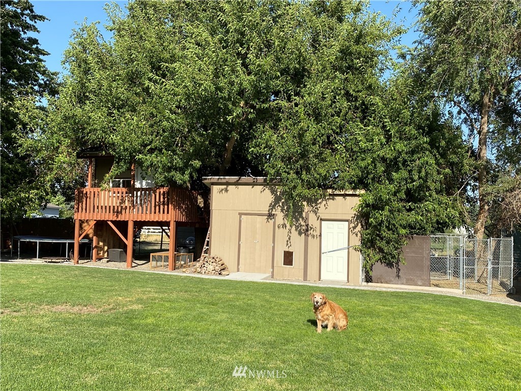 4616 West Wernett Road Pasco, WA 99301 - Photo 4 of 40 Gallery Image 4