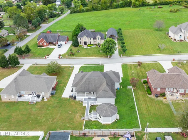 $449,500 | 116 Michaela Lane, Jacksboro, TN 37757