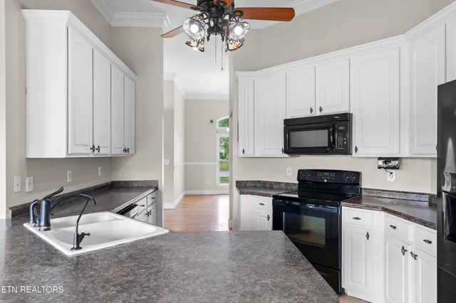 $449,500 | 116 Michaela Lane, Jacksboro, TN 37757