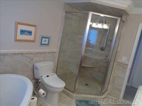 4612 Rivers Edge Drive Troy, MI 48098 - Photo 32 of 42 Gallery Image 32