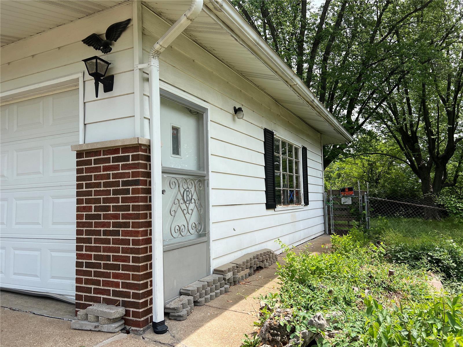 3300 Fee Fee Road Bridgeton, MO 63044 - Photo 3 of 23 Gallery Image 3