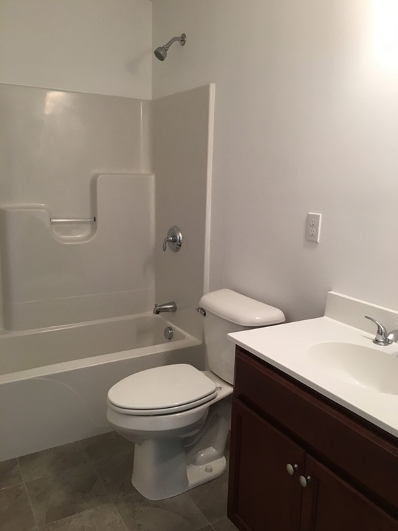37 Overlook Road Holbrook, MA 02343 - Photo 10 of 11