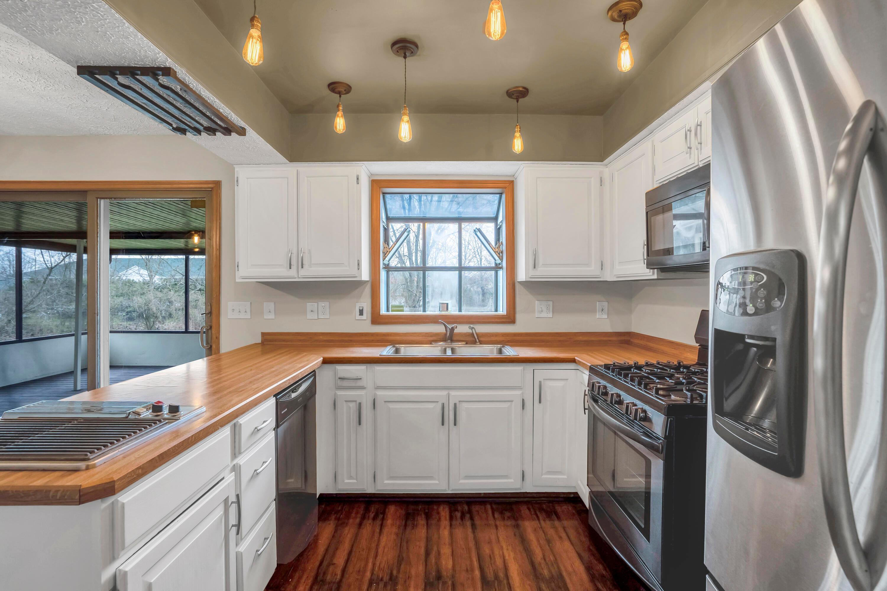 5912 Cooper Road Westerville, OH 43081 - Photo 12 of 33 DSC09556-HDR