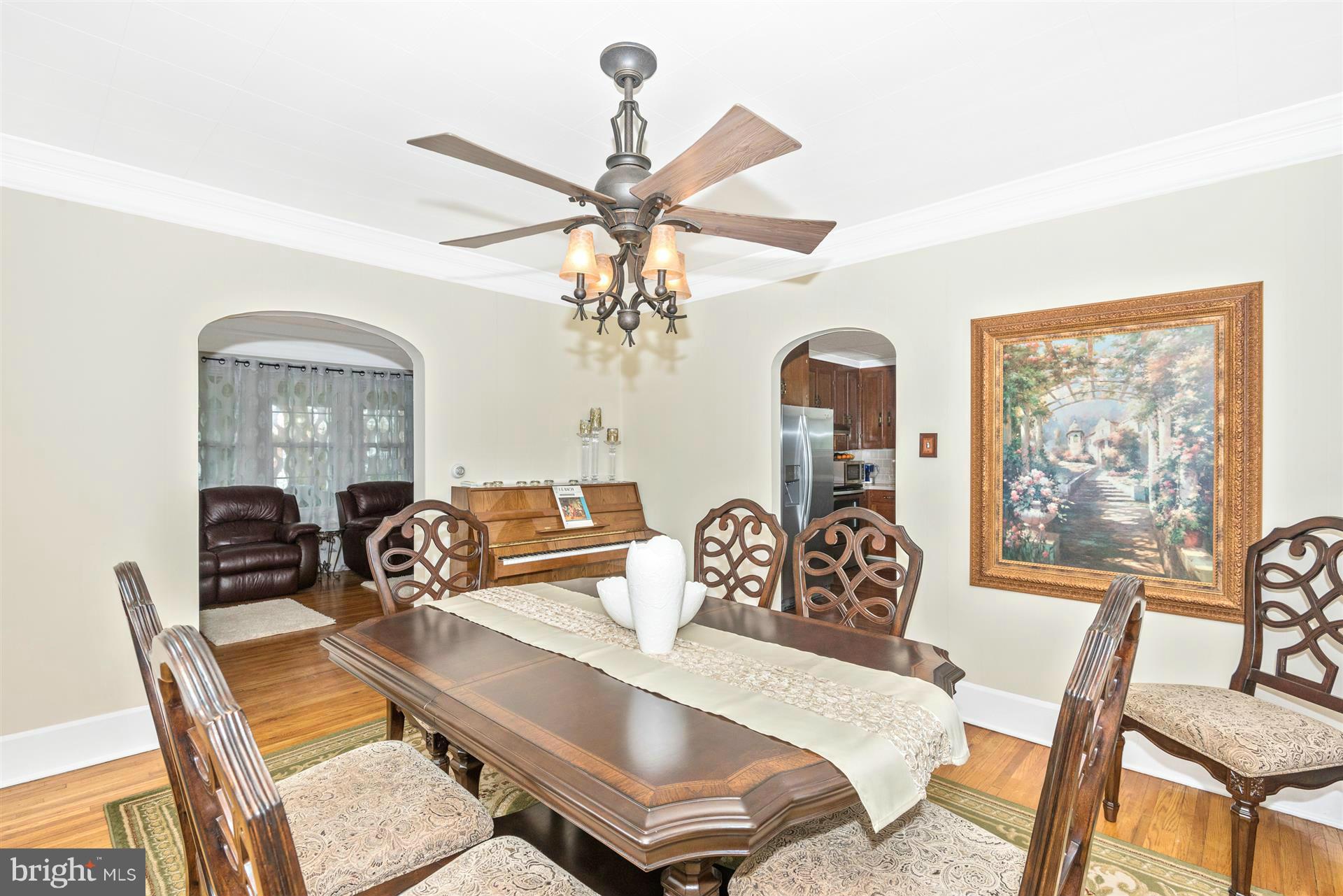 250 Avon Road Hagerstown, MD 21740 - Photo 8 of 30 Dining Room