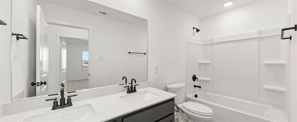 1222 Watercrest Street Forney, TX 75126 - Photo 25 of 29 Bathroom 2