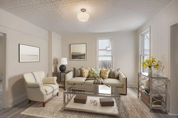 $2,400 | 84 Isabel Street West, St. Paul, MN 55107