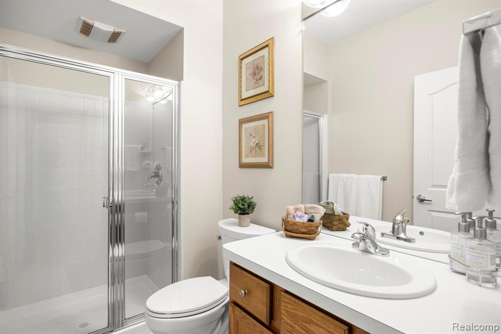 1114 Rock Valley Drive Rochester, MI 48307 - Photo 26 of 35 Gallery Image 26