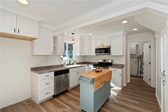 $439,000 | 26650 Blackfoot Trail, Rimforest, CA 92378