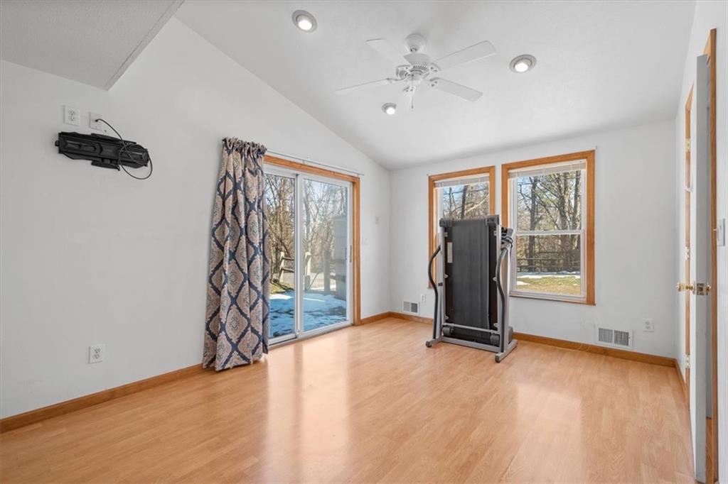 131 Ridgewood Road Coraopolis, PA 15108 - Photo 23 of 39 an empty room with windows and closet