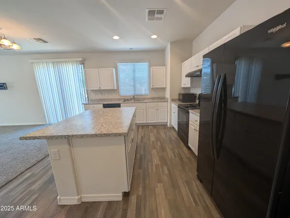 $1,900 | 3803 South 54th Lane, Phoenix, AZ 85043