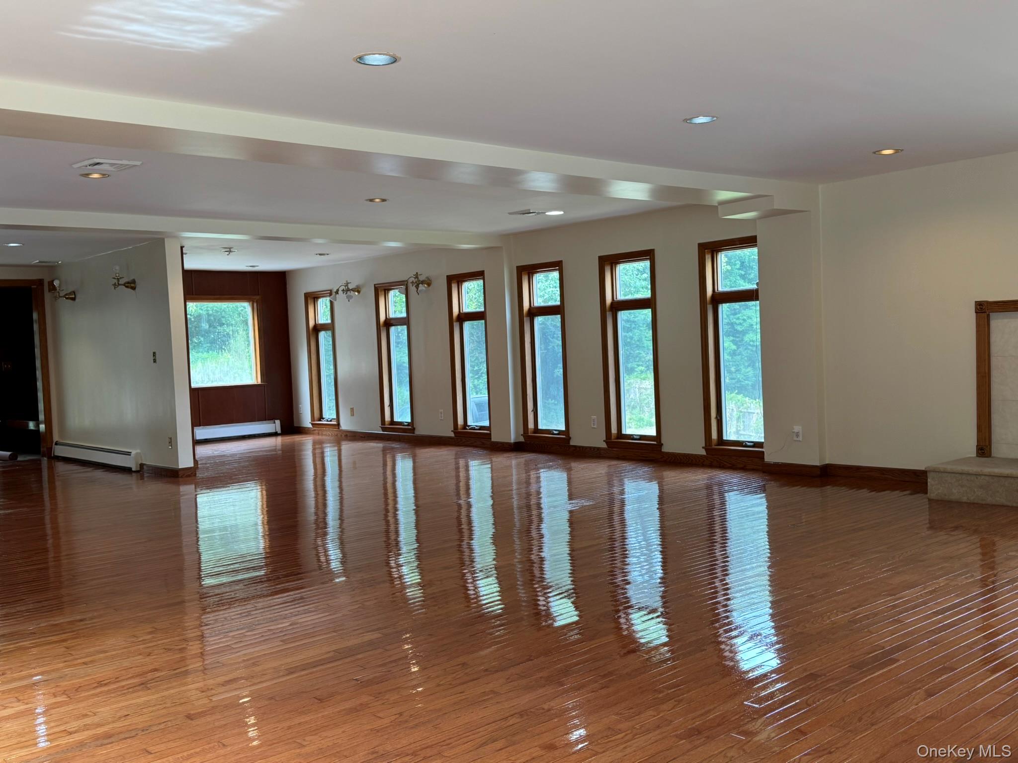 227 Beverly Road Huntington Station, NY 11746 - Photo 20 of 39