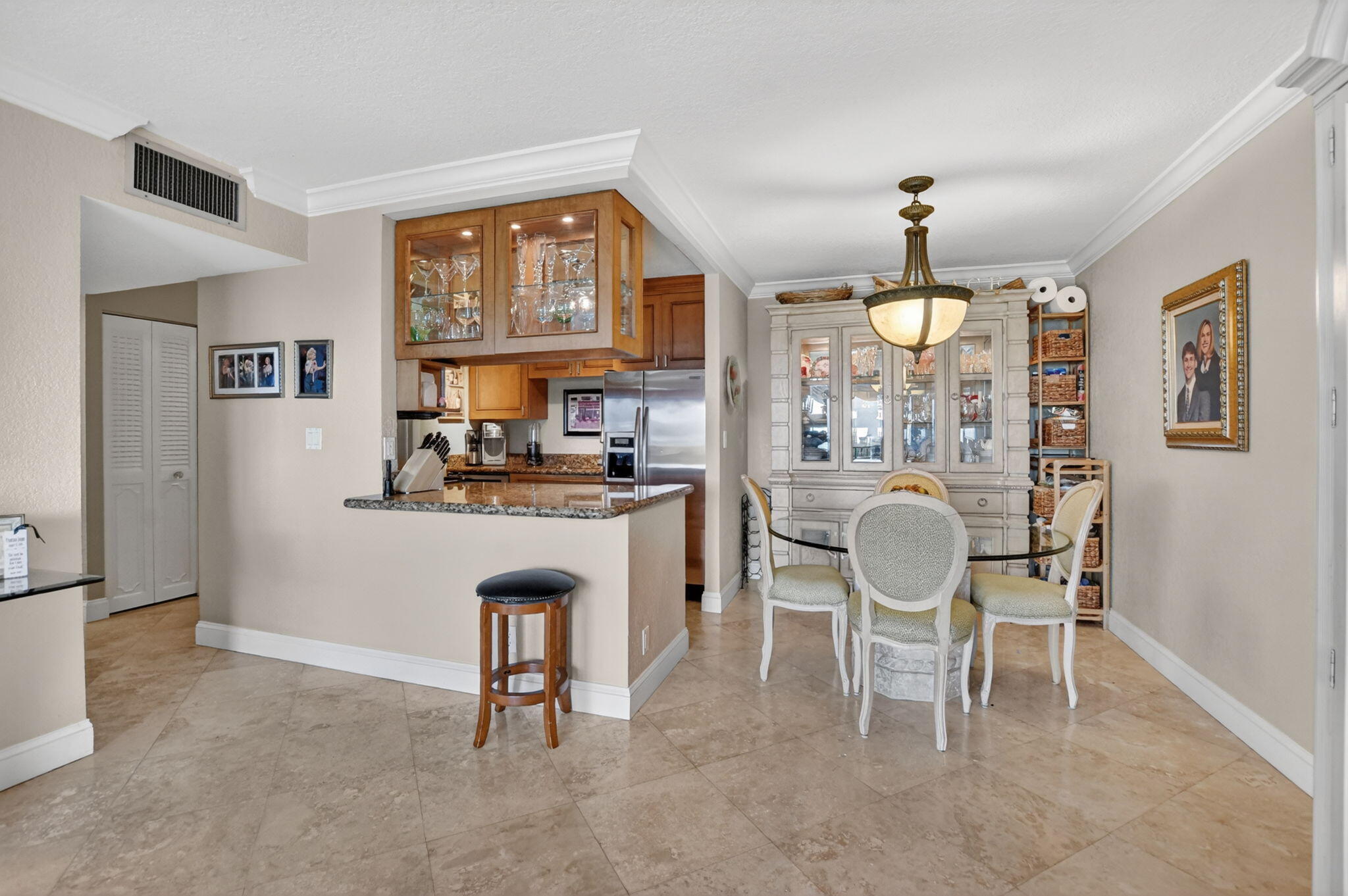 2121 North Ocean Boulevard, Unit 705E Boca Raton, FL 33431 - Photo 8 of 22 Dining / Kitchen