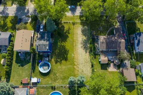 $20,000 | 1414 North Pleasant Drive, Round Lake Beach, IL 60073