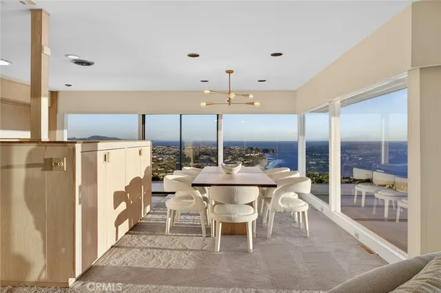 $13,500,000 | 100 Vista Del Sol, Laguna Beach, CA 92651