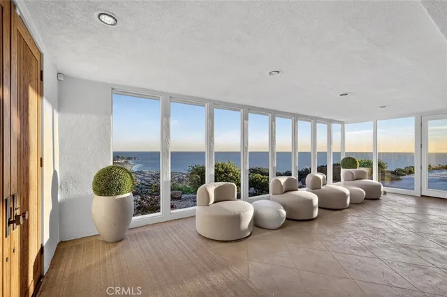 $13,500,000 | 100 Vista Del Sol, Laguna Beach, CA 92651