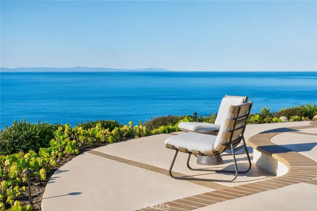 $13,500,000 | 100 Vista Del Sol, Laguna Beach, CA 92651
