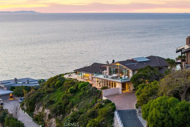$13,500,000 | 100 Vista Del Sol, Laguna Beach, CA 92651