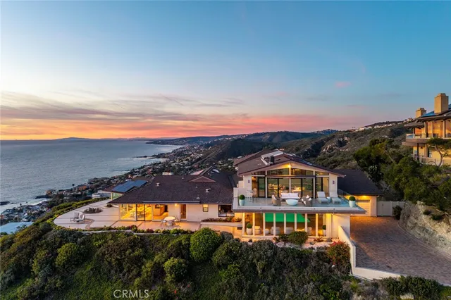 $13,500,000 | 100 Vista Del Sol, Laguna Beach, CA 92651
