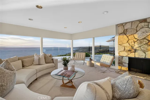 $13,500,000 | 100 Vista Del Sol, Laguna Beach, CA 92651