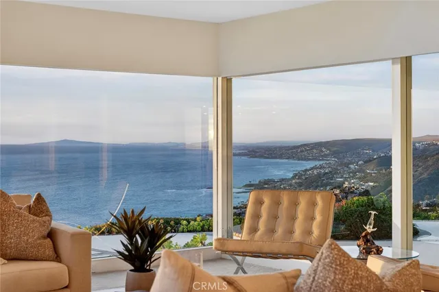 $13,500,000 | 100 Vista Del Sol, Laguna Beach, CA 92651