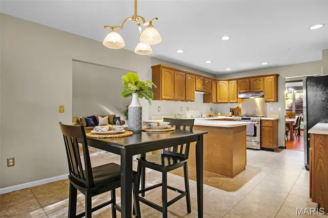 $475,000 | 1456 Castle Court, Edwardsville, IL 62025