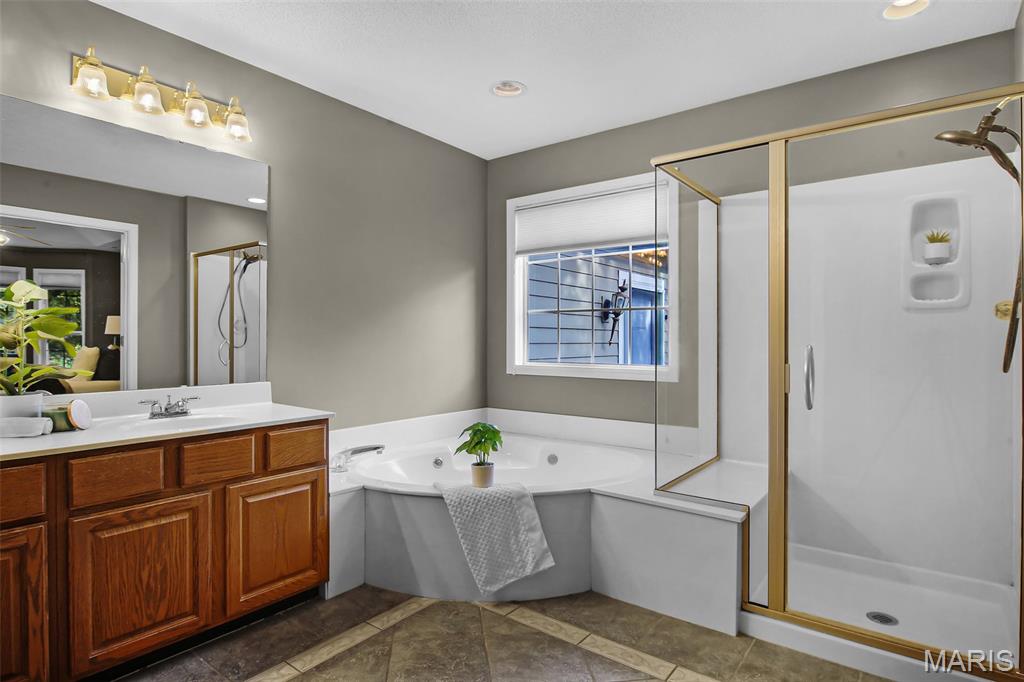 1456 Castle Court Edwardsville, IL 62025 - Photo 25 of 44