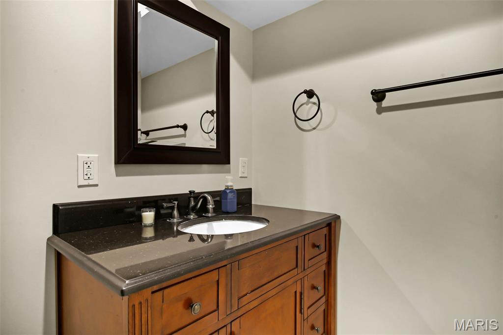 1456 Castle Court Edwardsville, IL 62025 - Photo 41 of 44