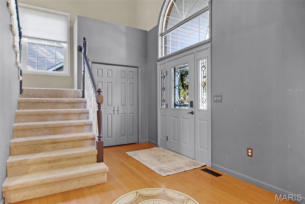 1456 Castle Court Edwardsville, IL 62025 - Photo 5 of 44