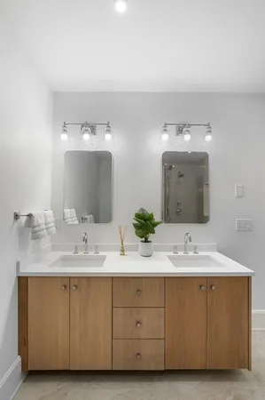 $1,229,000 | 132 Elm Street, Unit 132, Marblehead, MA 01945