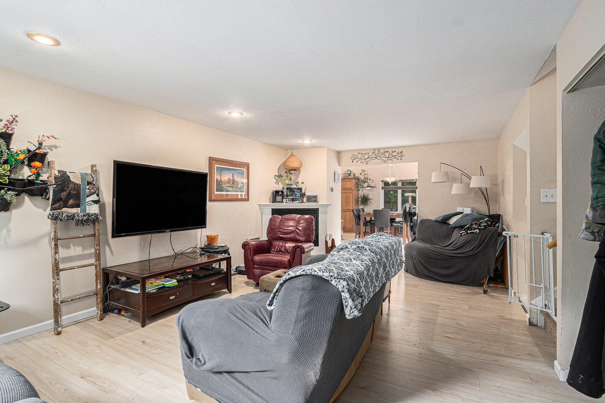 2928 Sunset Road Kalamazoo, MI 49009 - Photo 4 of 26 003_file_900