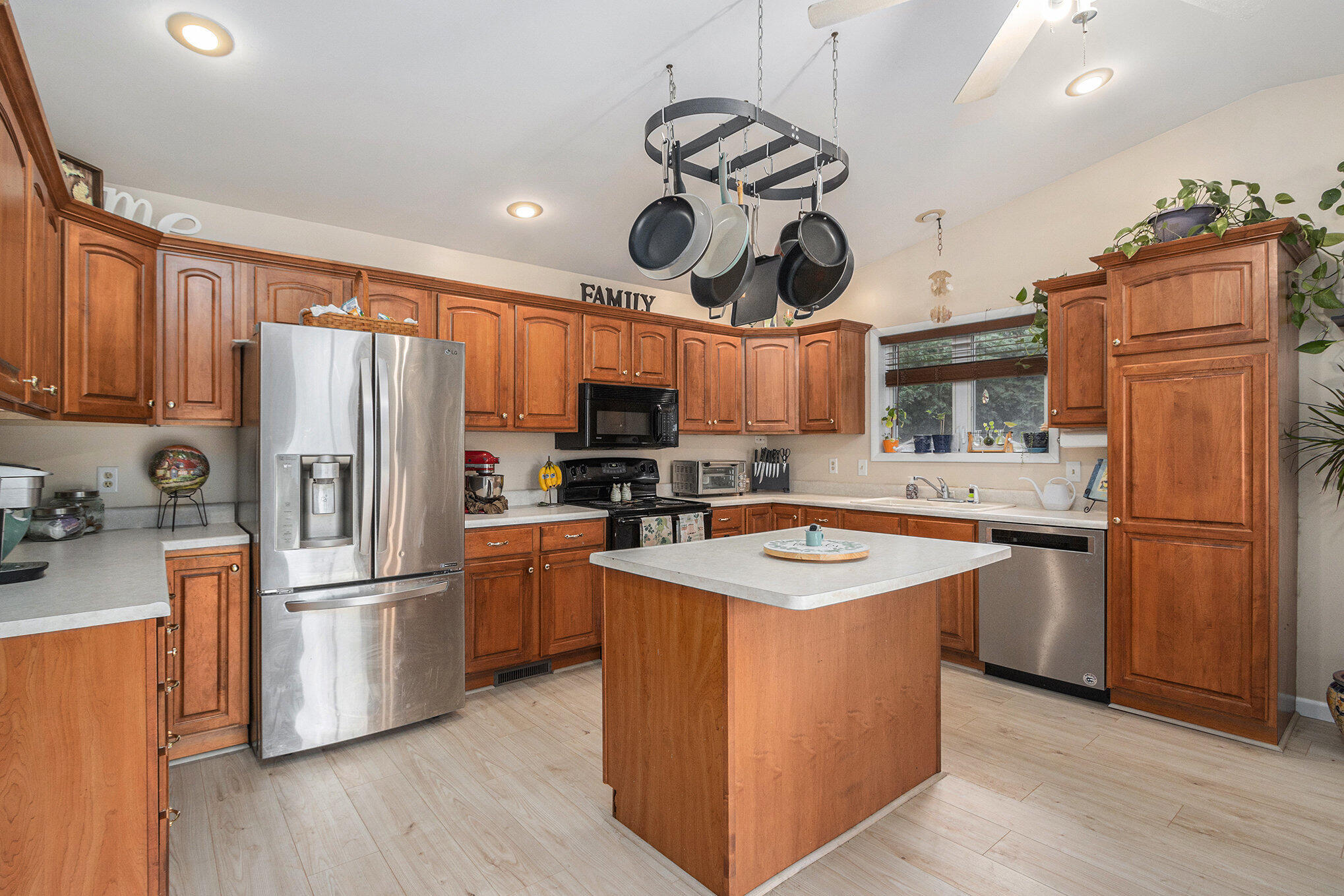 2928 Sunset Road Kalamazoo, MI 49009 - Photo 10 of 26 009_file_822