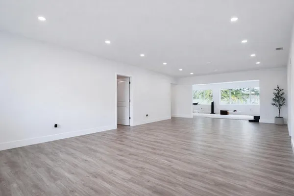 $925,000 | 16125 Southwest 98th Court, Miami, FL 33157